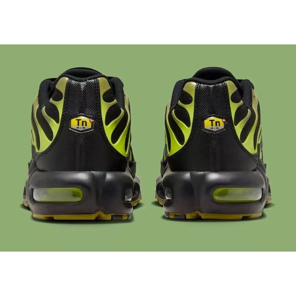 Nike Air Max Plus Black/Black-Cyber-Pacific Moss Mens Shoes DM0032 010 Size 10 - Picture 4 of 5